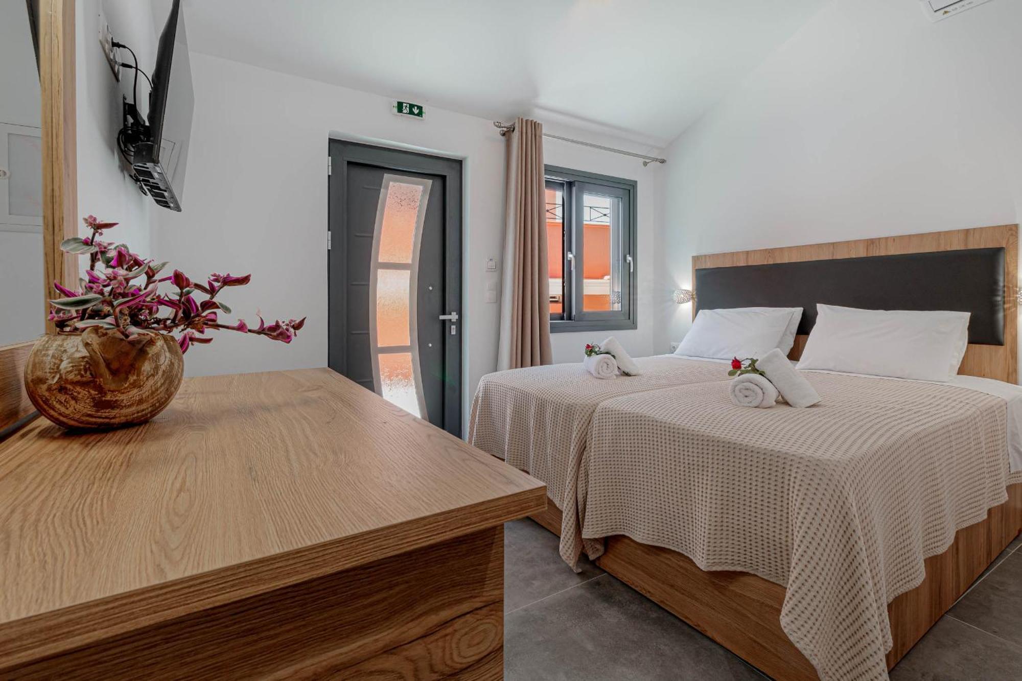Ionian Arches Hotel Gouvia Ruang foto