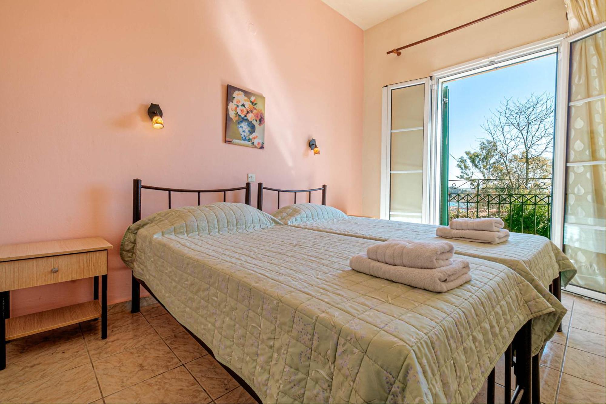 Ionian Arches Hotel Gouvia Ruang foto