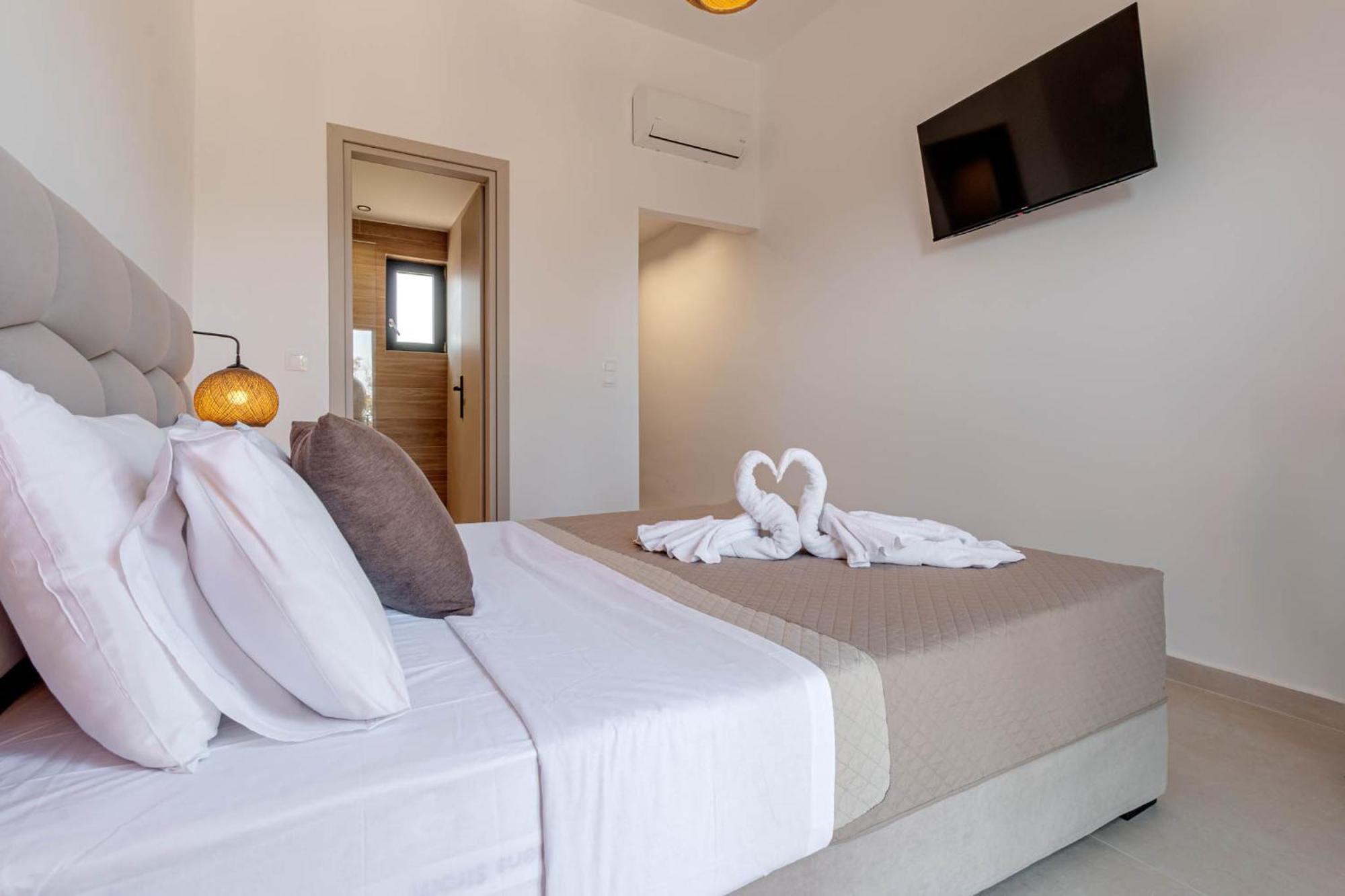 Ionian Arches Hotel Gouvia Bagian luar foto
